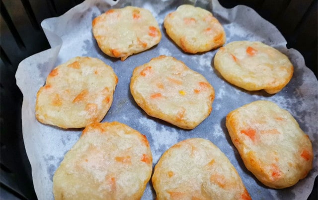 空气炸锅食谱土豆火腿饼的做法