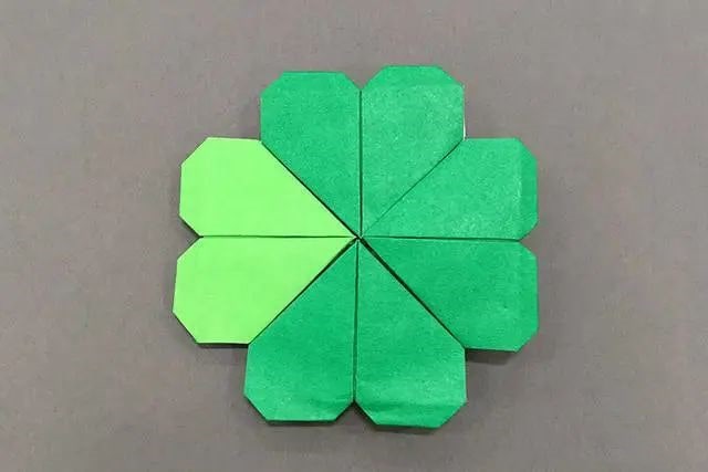 儿童四叶草折纸的折法