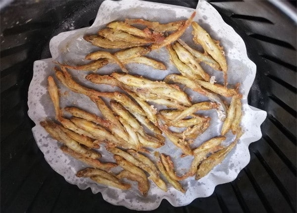 空气炸锅食谱酥脆炸小河鱼