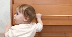 为什么有些宝宝学习站立较晚？