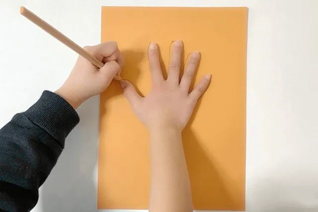 幼儿简单手工制作六一儿童节教室墙面装饰