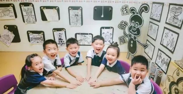 2022最萌幼儿园创意毕业照