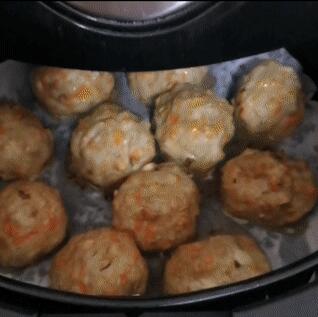 空气炸锅食谱豆腐肉丸子的做法