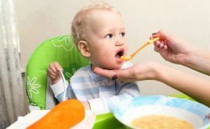 给宝宝添加辅食营养注意事项