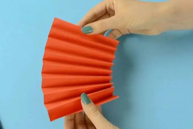 父亲节礼物简单手工：奖章制作步骤