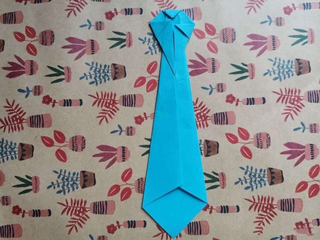 领带怎么折简单又好看