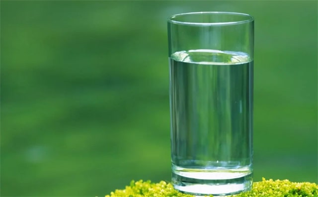 孕期需多喝水，这几种水尽量少喝