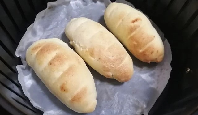 空气炸锅食谱肉松面包的做法