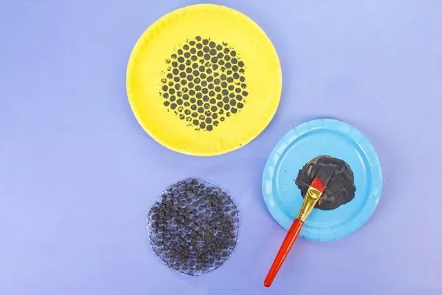 简单幼儿手工制作花朵：纸盘子做向日葵