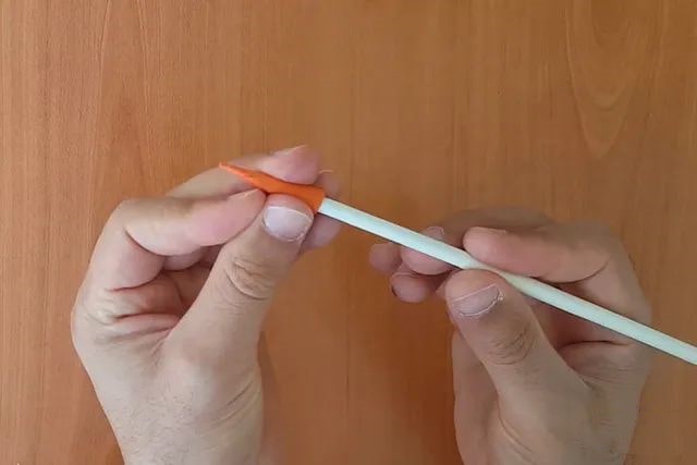 用纸折可以发射的手工迷你弩箭怎么做