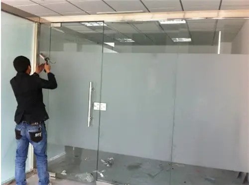 钢化玻璃移门可以开孔吗