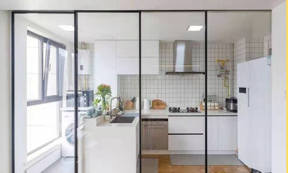 厨房选用玻璃移门的好处