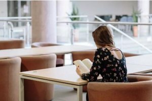 美国大学暑期阅读书单汇总，名校学霸们都在读什么？
