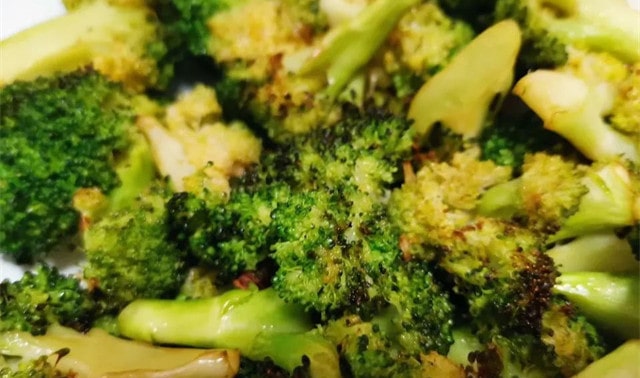 空气炸锅食谱烤西蓝花