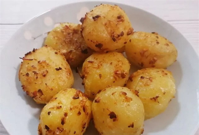 空气炸锅食谱香辣小土豆的做法