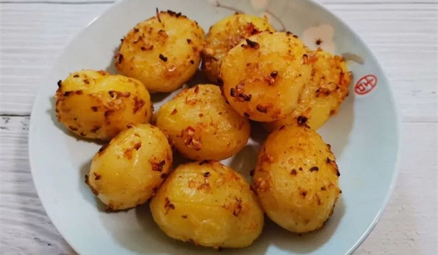 空气炸锅食谱香辣小土豆的做法