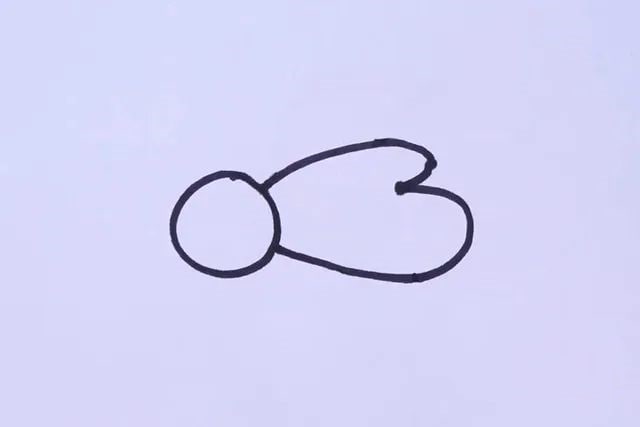 啄食的小鸡幼儿简笔画简单