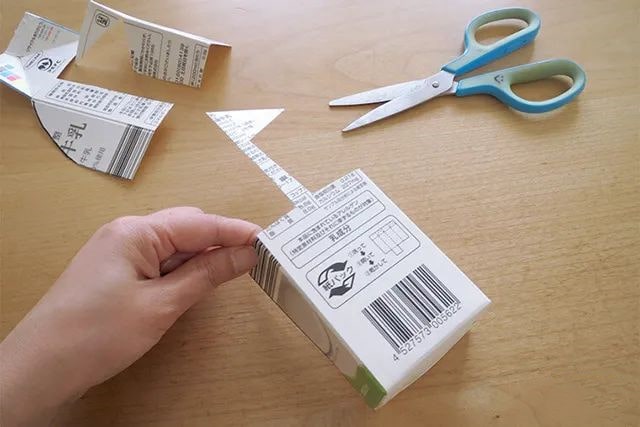 牛奶盒废物利用手工制作玩具小船