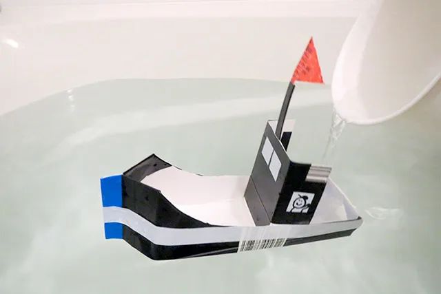 牛奶盒废物利用手工制作玩具小船