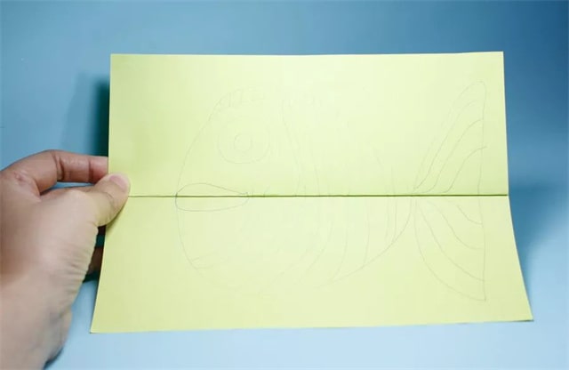 幼儿园手工制作：大嘴鱼