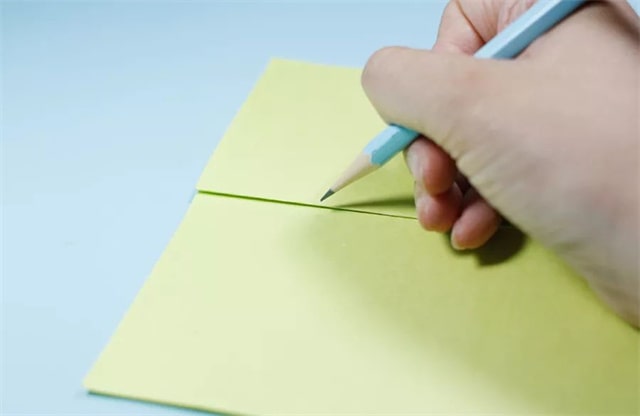 幼儿园手工制作：大嘴鱼