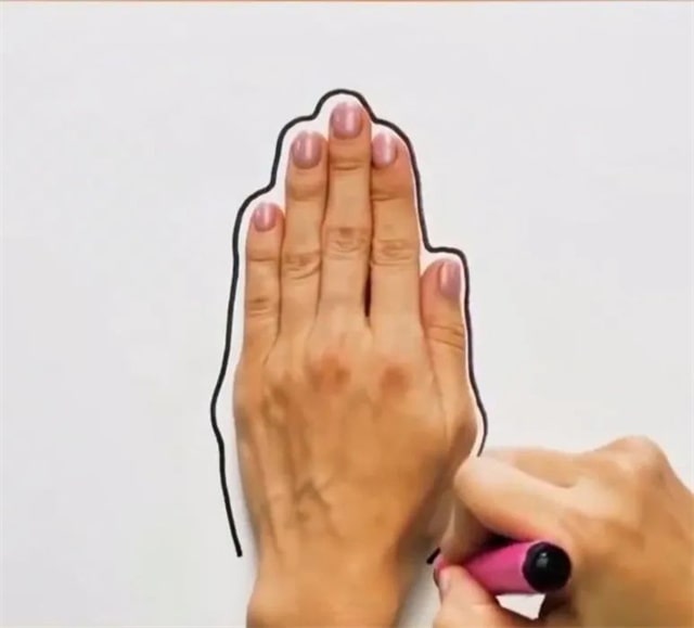 手指画小丑鱼教程