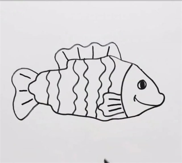 手指画小丑鱼教程