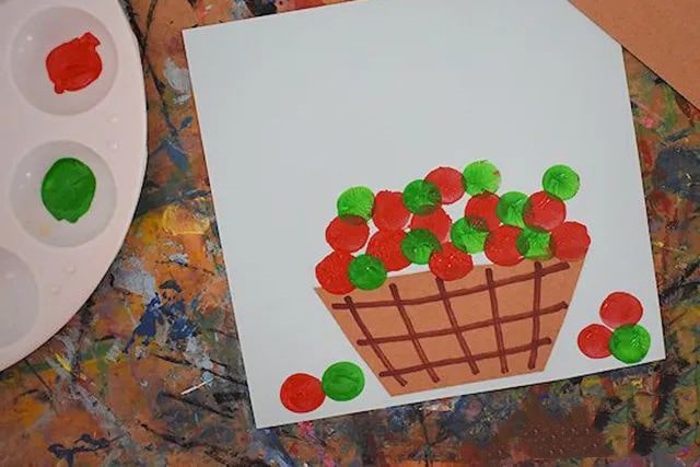 秋天收获手工：苹果拼贴画(步骤图解)