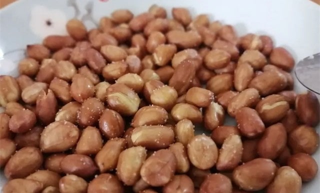 空气炸锅食谱油炸花生米的做法