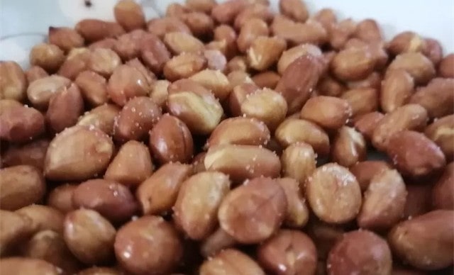 空气炸锅食谱油炸花生米的做法
