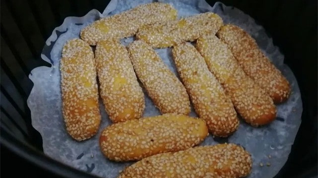 空气炸锅食谱红薯麻条的做法