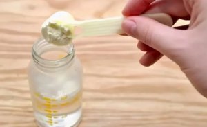 给宝宝冲奶粉的错误方法
