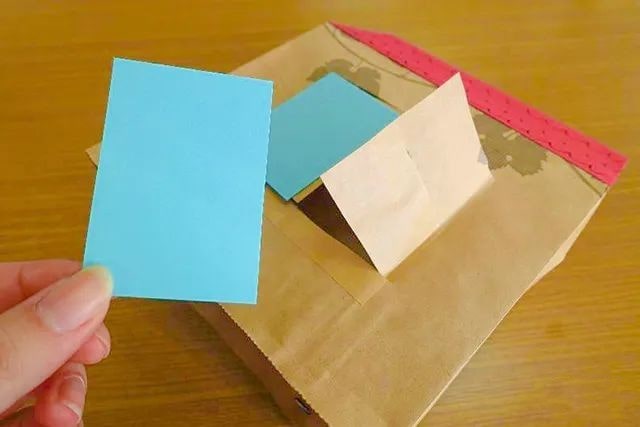 废物利用制作玩具小屋