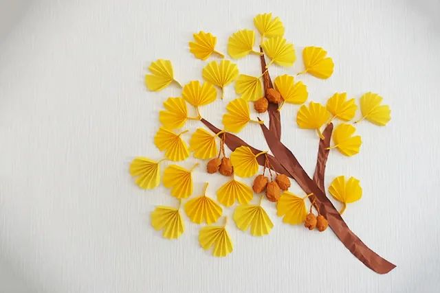 拼贴画手工制作银杏叶