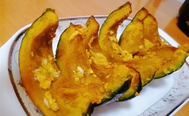 空气炸锅食谱蒜香贝贝小南瓜的做法