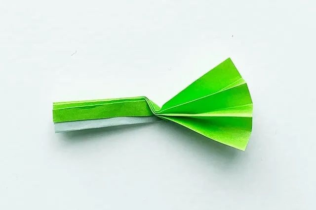 儿童剪纸手工制作立体小鱼