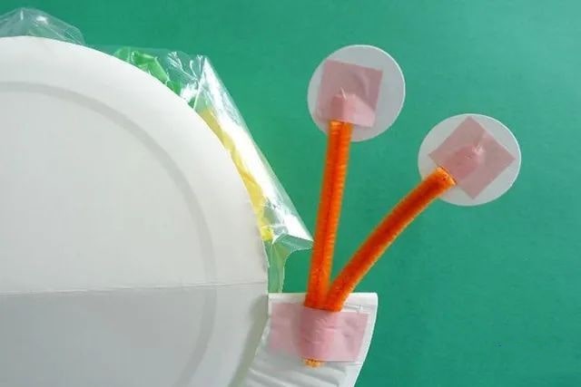 纸盘废物利用手工制作小蜗牛