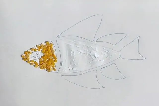 谷物粘贴画彩色鱼