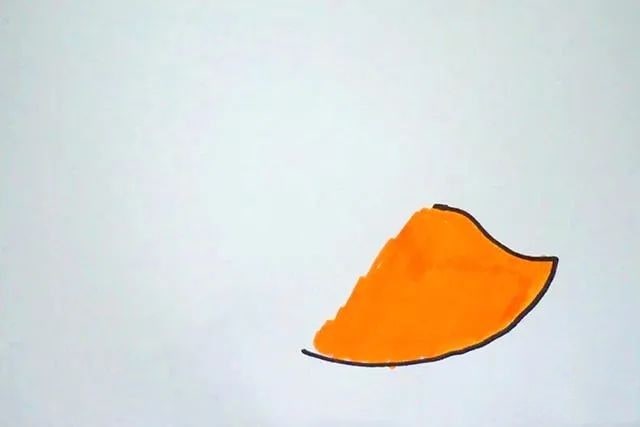 简单树叶手工粘贴画小刺猬