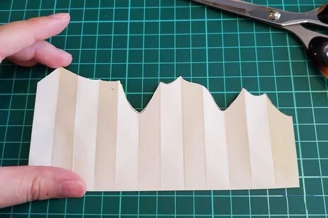 秋天的树叶折纸怎么折