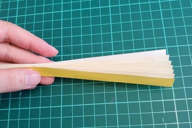 秋天的树叶折纸怎么折