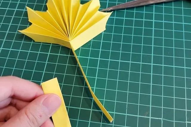 秋天的树叶折纸怎么折