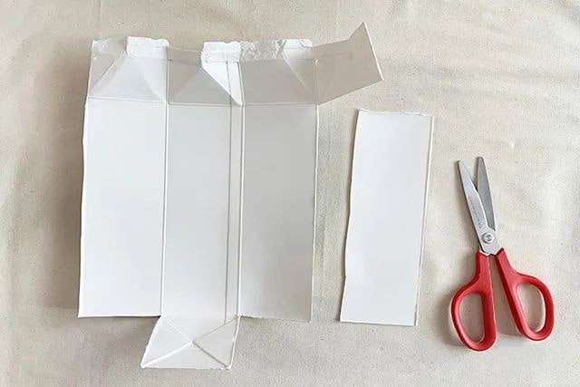 牛奶盒废物利用手工制作会跳的青蛙