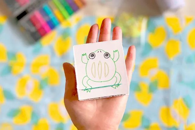 牛奶盒废物利用手工制作会跳的青蛙