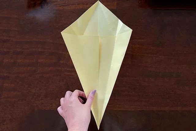 儿童手工折纸小虾的折叠方法