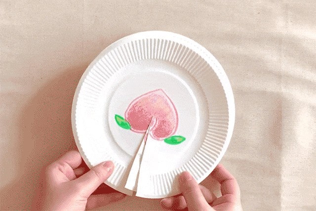 废物利用手工制作旋转纸盘子玩魔术拼图