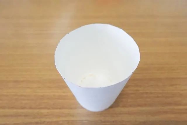 一次性纸杯手工制作向日葵