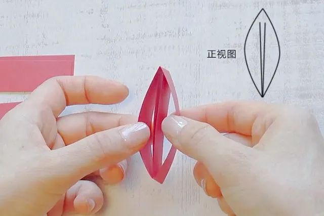 纸条折纸制作立体树叶