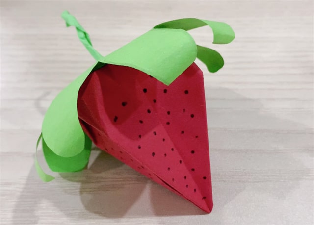 儿童折纸手工简单草莓