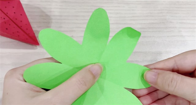儿童折纸手工简单草莓